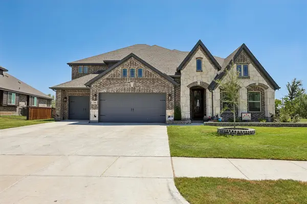 7700 Sunspray Street, Joshua, TX 76058