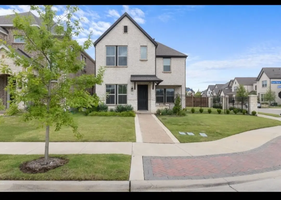 711 Prairie Falcon Drive, Arlington, TX 76005 - #1