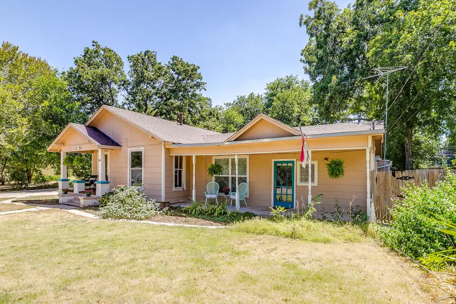 515 W Bridge Street, Weatherford, TX 76086 - #3