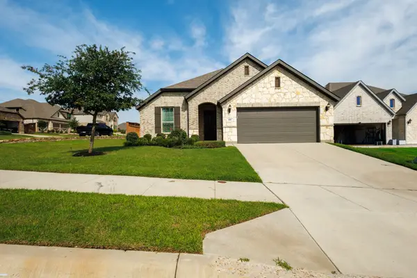 101 St Meena Court, Fort Worth, TX 76120