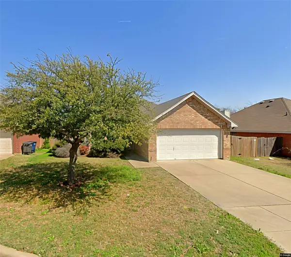 3112 Eastcrest Court, Fort Worth, TX 76105
