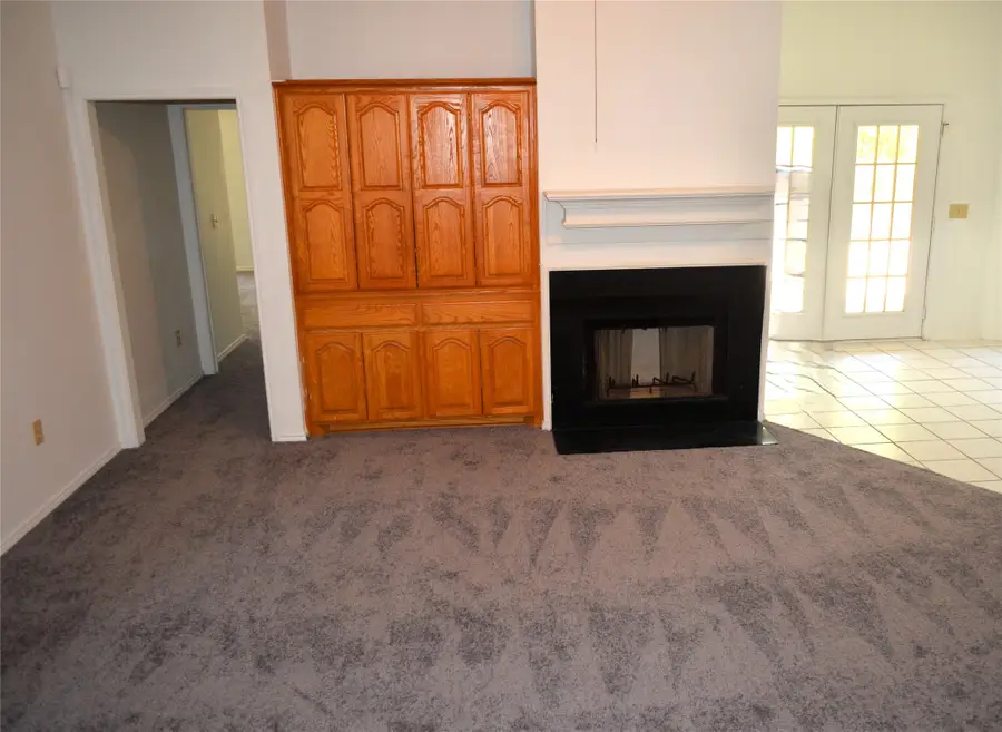 3112 Eastcrest Court, Fort Worth, TX 76105 - #2