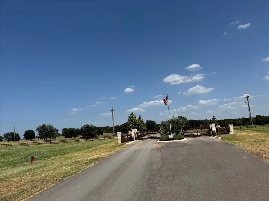 355 Peninsula Drive, Honey Grove, TX 75446 - #2