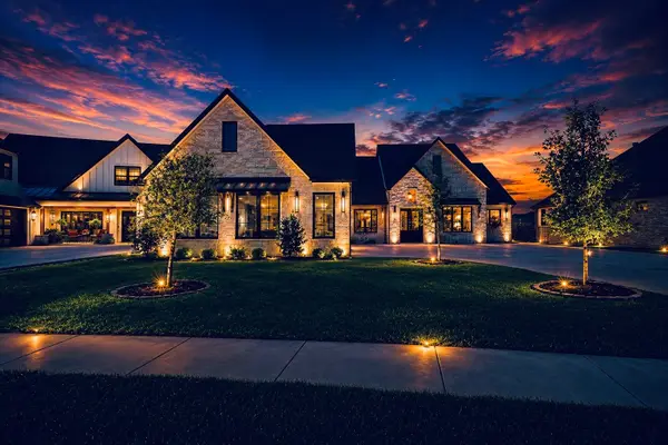 6651 Pinehurst Drive, Granbury, TX 76049
