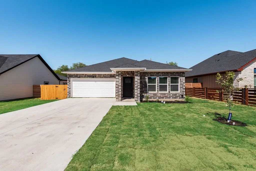 2512 Sheraton Drive, Fort Worth, TX 76105 - #1