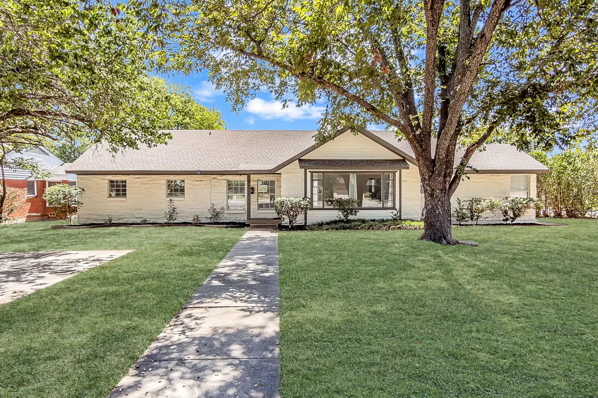 3909 Trail Lake Drive, Fort Worth, TX 76109 - #1