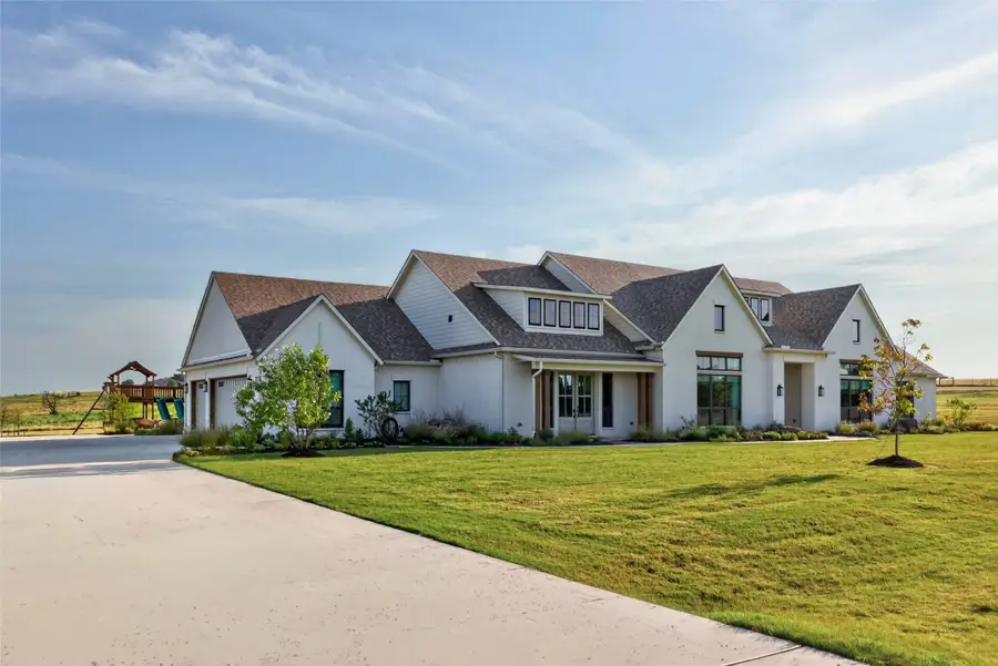 10932 Gregory Road, Sanger, TX 76266 - #2