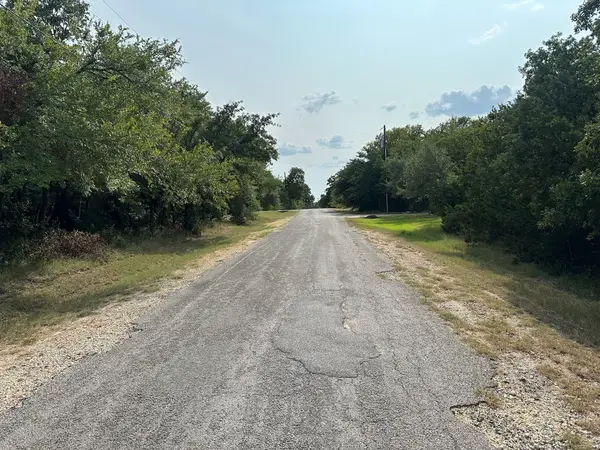 18049 & 18050 S Southhill Drive, Whitney, TX 76692
