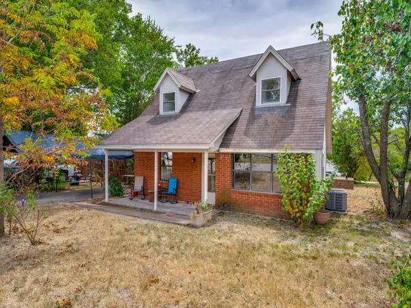 515 Clements Avenue, Van Alstyne, TX 75495
