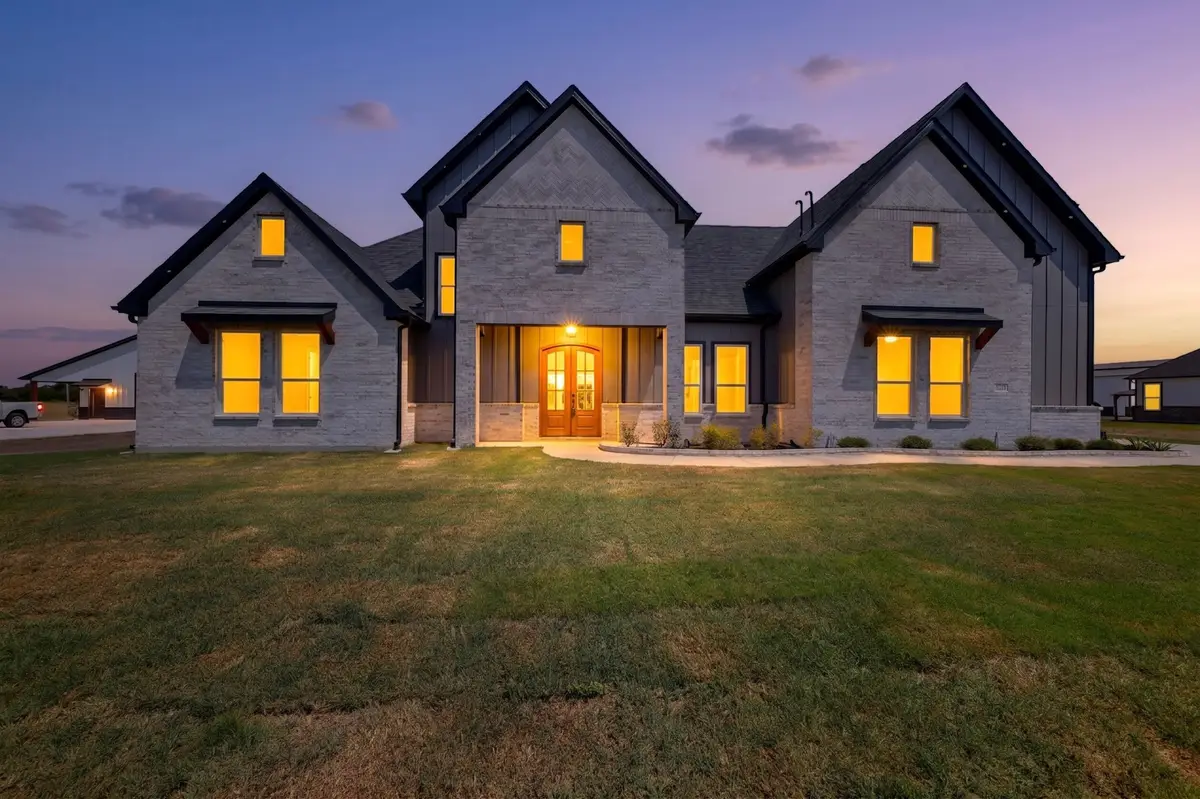 204 County Road 4615, Wolfe City, TX 75496 - #1