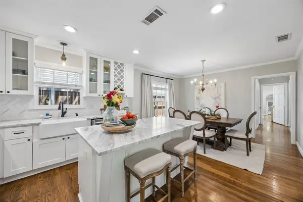 6203 Kenwood Avenue, Dallas, TX 75214