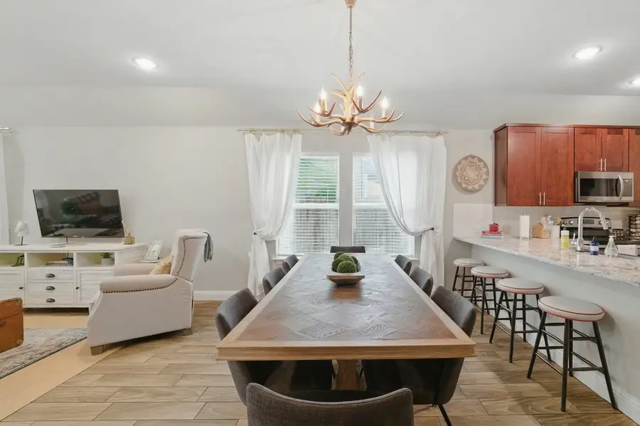 2409 Ross Avenue, Fort Worth, TX 76164 - #2