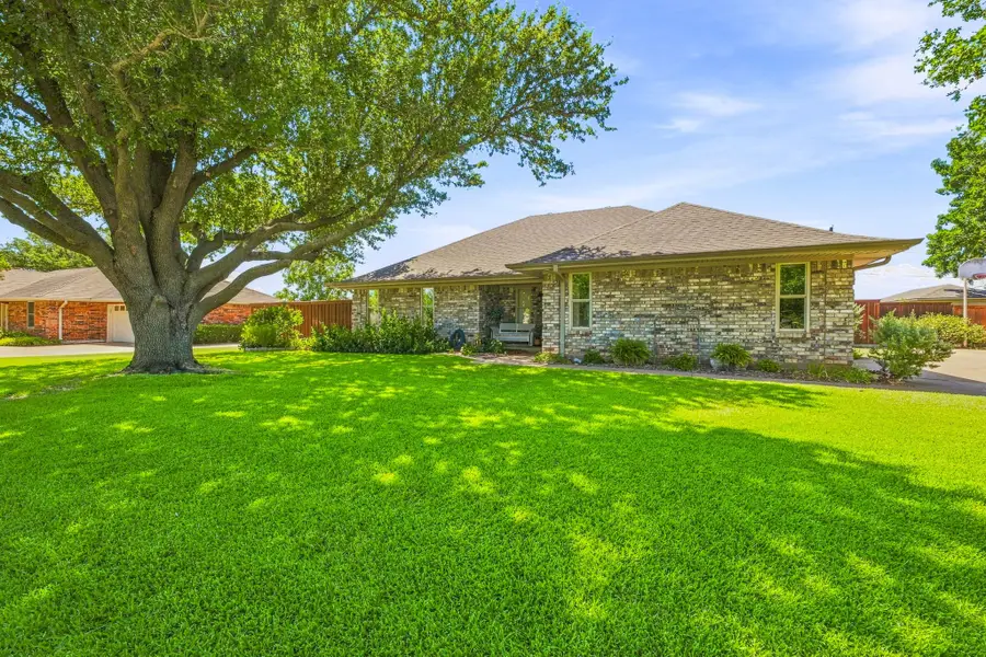 136 Chaparral Drive, Graham, TX 76450 - #2