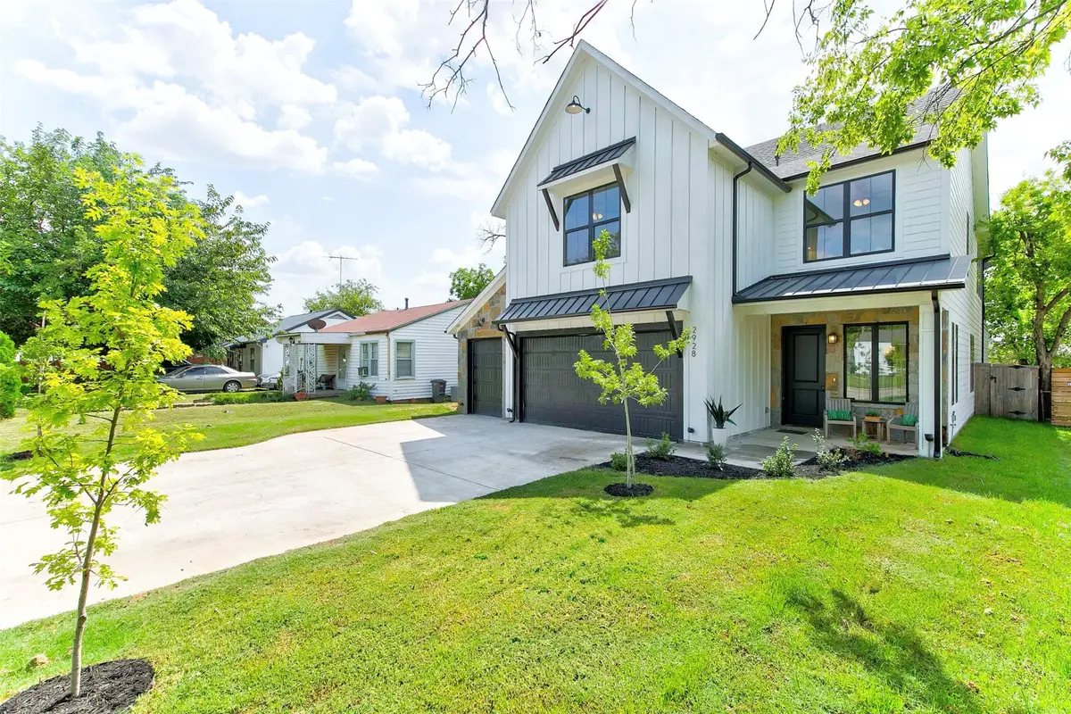 2928 Livingston Avenue, Fort Worth, TX 76110 - #1