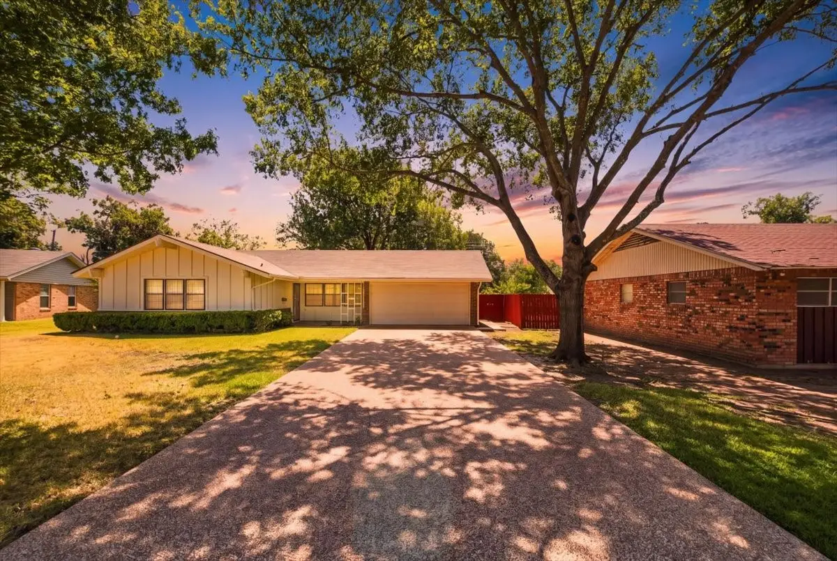 5112 Lake Placid Place, Waco, TX 76710 - #1