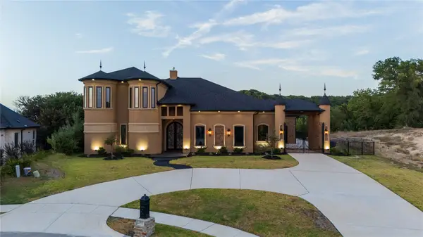 2621 Whispering Oaks Cove, Cedar Hill, TX 75104