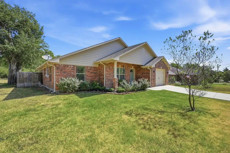 305 E Bonham, Tom Bean, TX 75489 - #3