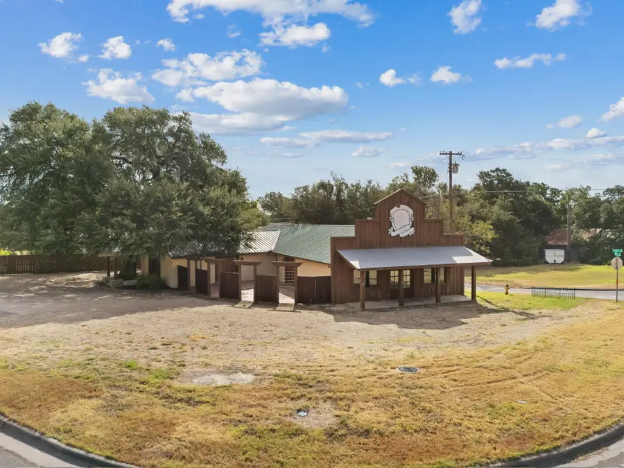 6401 Rock Creek Road, Waco, TX 76708 - #3