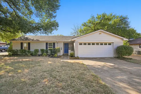 1215 Cindy Lane, Cleburne, TX 76033