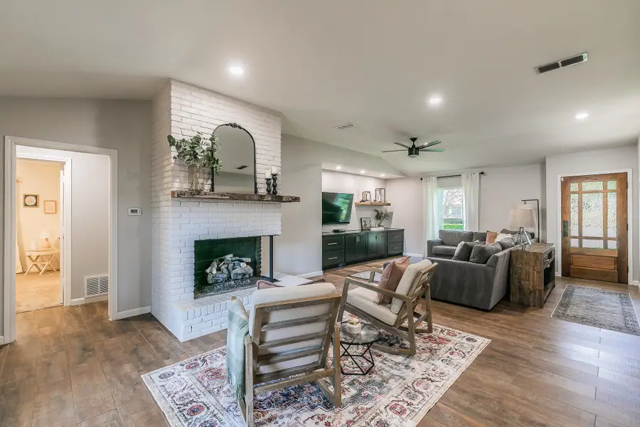 2109 Friar Tuck Drive, Arlington, TX 76013 - #3