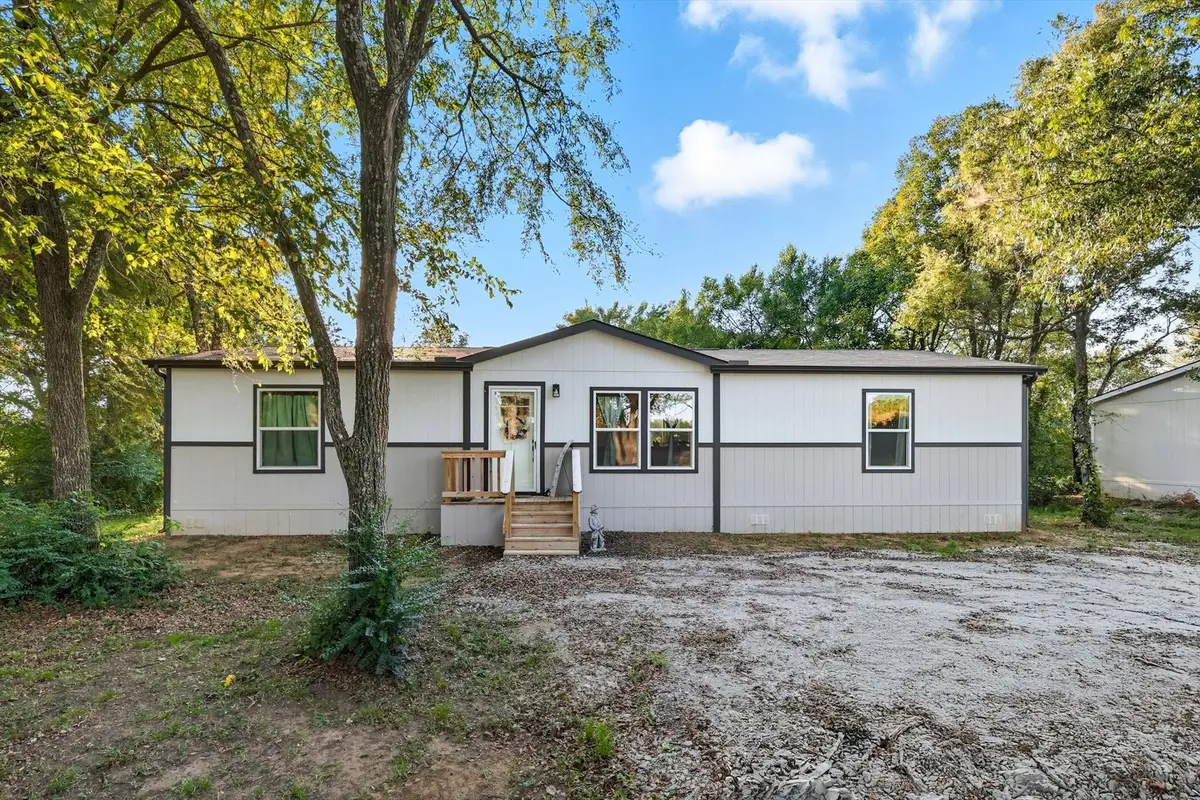 615 County Road 167, Whitesboro, TX 76273 - #1