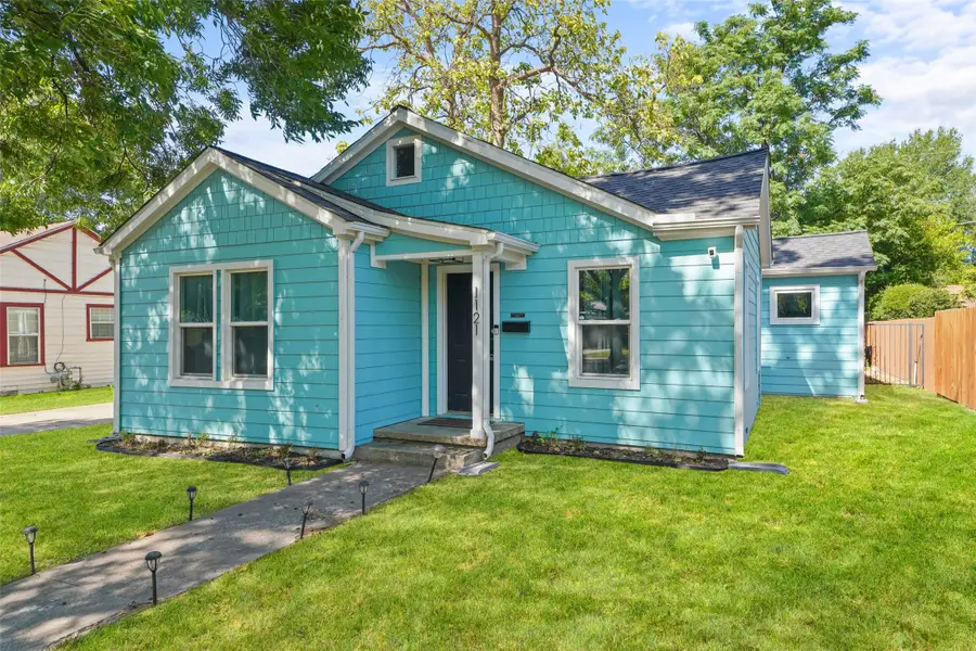 1121 Hudgins Avenue, Fort Worth, TX 76111 - #2