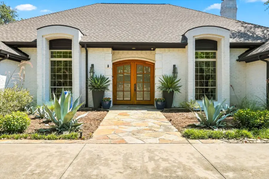 5702 Club Oaks Drive, Dallas, TX 75248 - #2