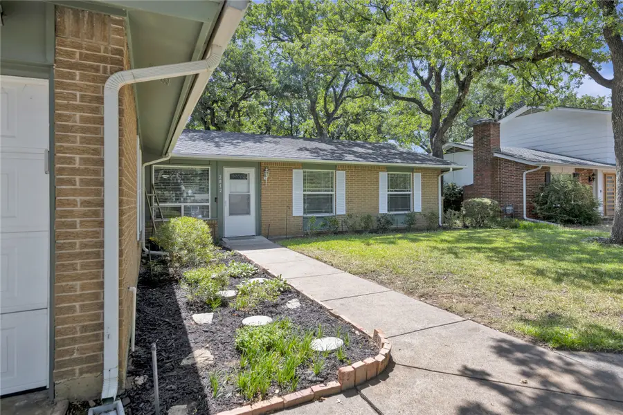 2812 Norwood Lane, Arlington, TX 76013 - #2