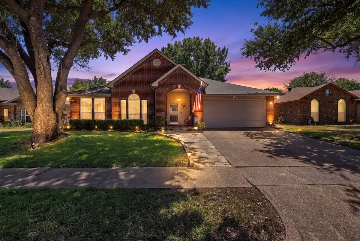 2741 White Oak Drive, Grand Prairie, TX 75052 - #1