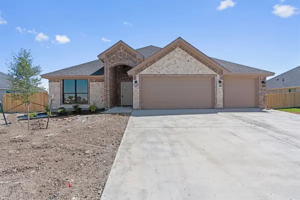 1408 Tahonta Drive, Hewitt, TX 76643