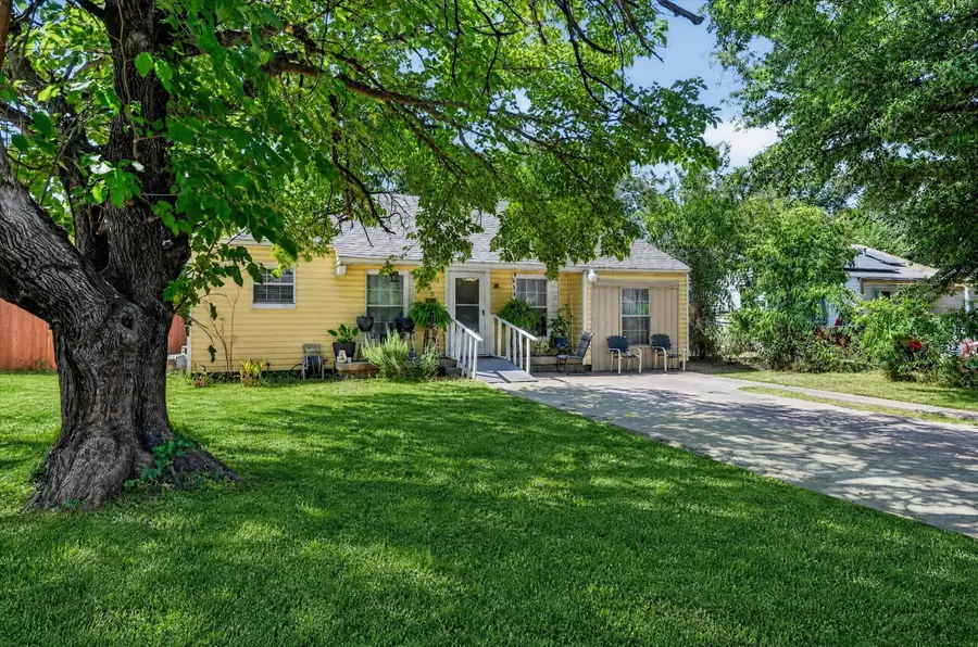 3628 Hampshire Boulevard, Fort Worth, TX 76103 - #3
