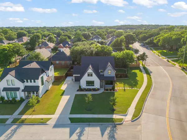 7129 Feather Crest Lane, North Richland Hills, TX 76182