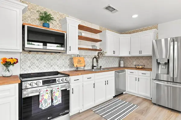 123 S Meadowbrook Drive, Pottsboro, TX 75076