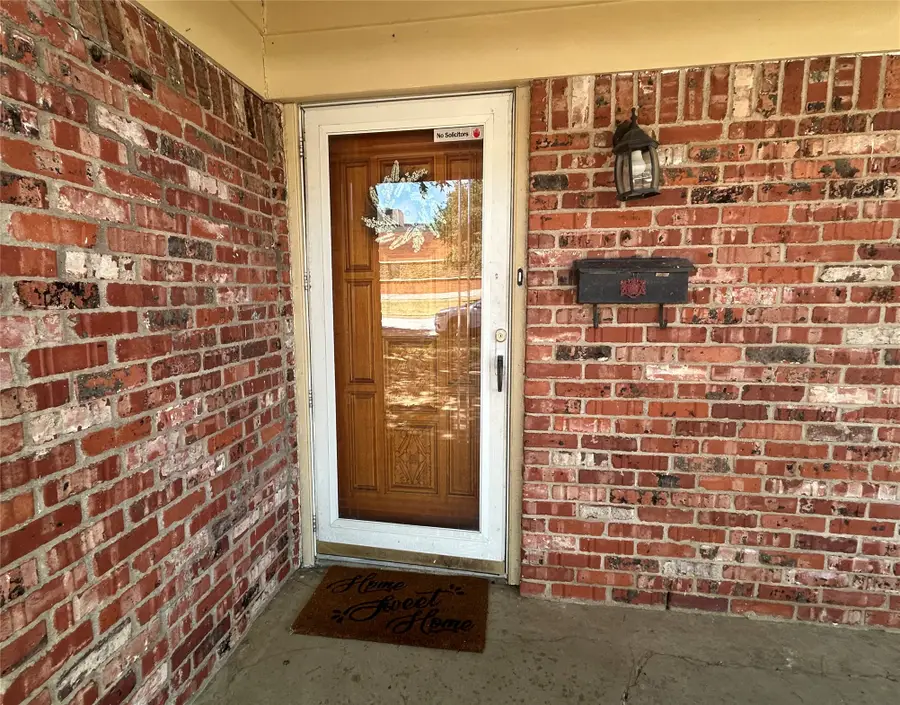 4425 Wedgmont Circle S, Fort Worth, TX 76133 - #3