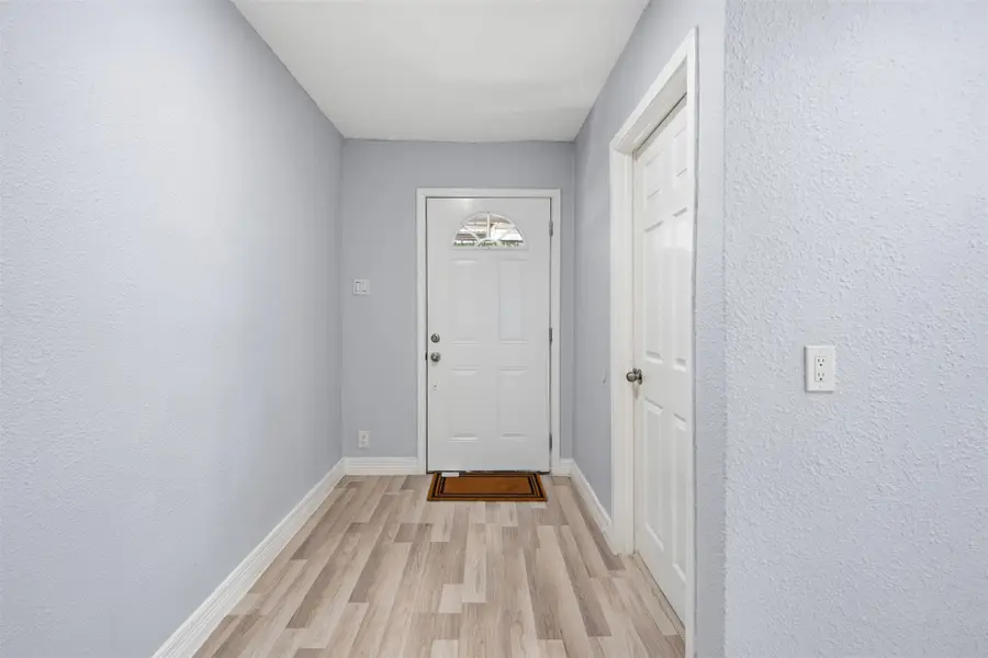 831 Kelso Drive, Dallas, TX 75211 - #3