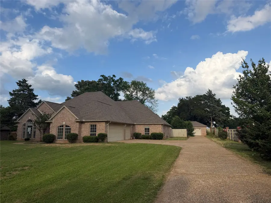 120 Burton Street, Longview, TX 75603 - #2