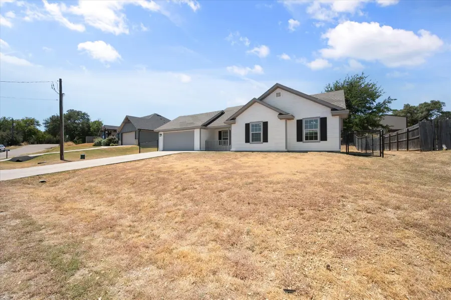 624 Lunar Circle, Granbury, TX 76049 - #3