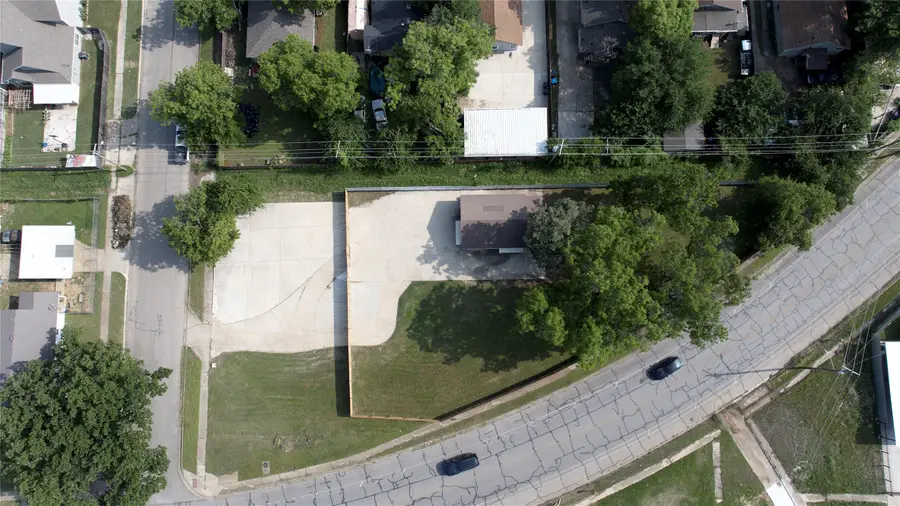 1264 E Maddox Avenue, Fort Worth, TX 76104 - #3