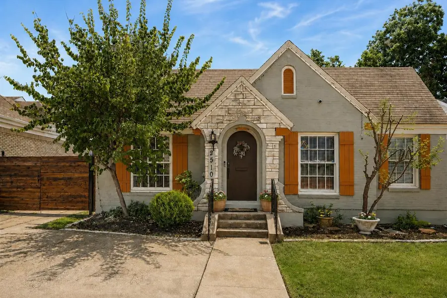 2510 W Jefferson Boulevard, Dallas, TX 75211 - #2