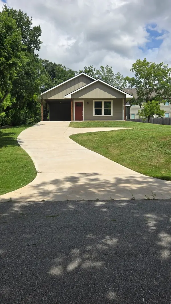 1210 S Travis Avenue, Denison, TX 75021
