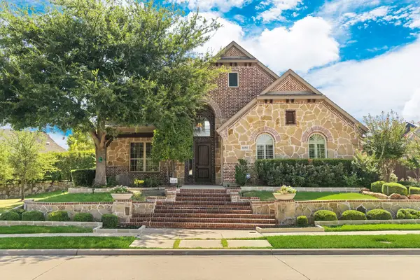 4604 Golden Mew Drive, Carrollton, TX 75010