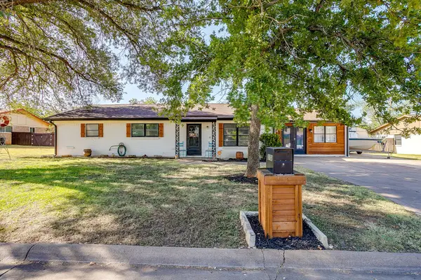 2102 SE 10th Street, Mineral Wells, TX 76067