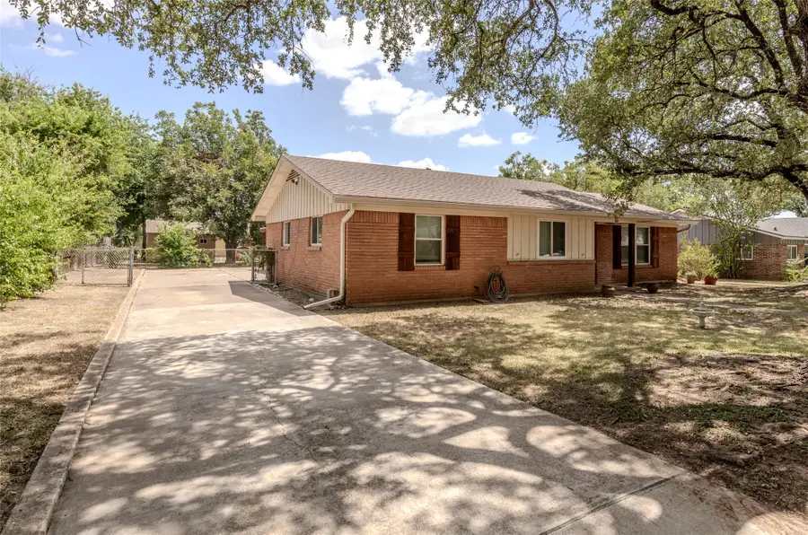 206 Randy Drive, Woodway, TX 76712 - #2