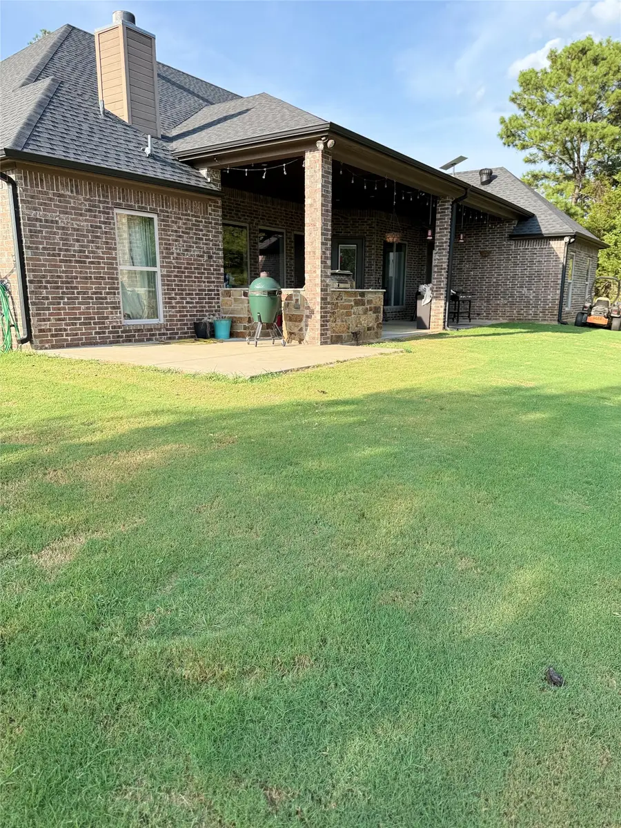 2371 Country Club Road W, Longview, TX 75602 - #2