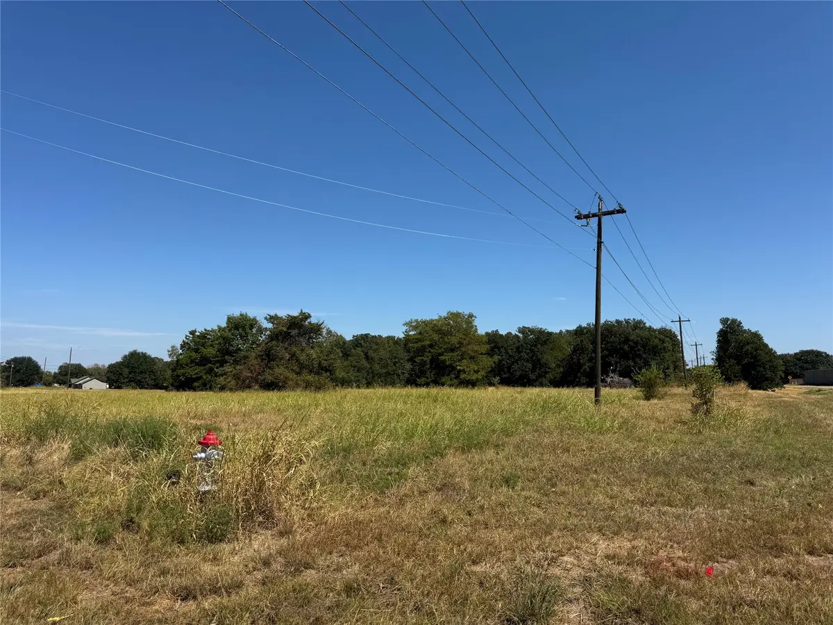 3240 Recreational Road 3, Bonham, TX 75418 - #1
