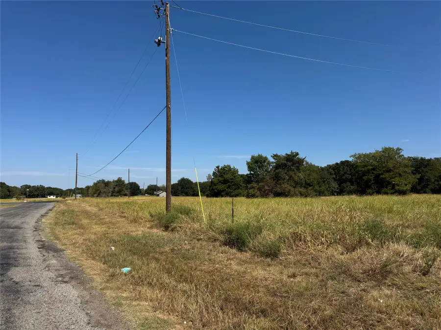 3240 Recreational Road 3, Bonham, TX 75418 - #2