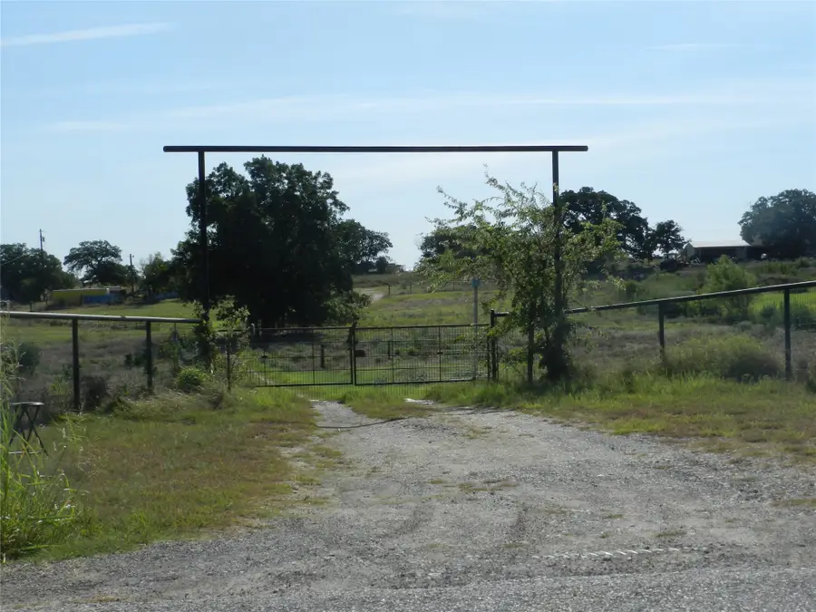 937 County Road 4790, Boyd, TX 76023 - #3