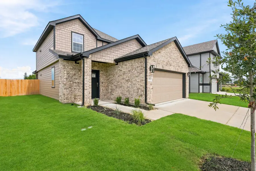 8013 Charlestown Lane, Everman, TX 76140 - #2