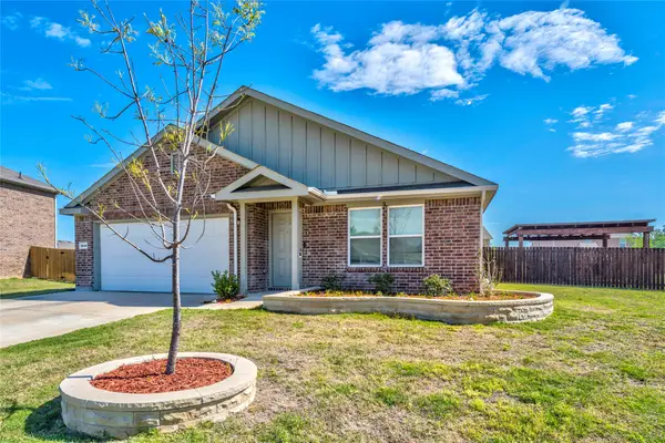 3640 Chestnut Oak Drive, Dallas, TX 75253