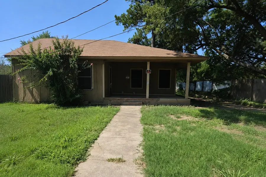 308 E Patterson Street, Eastland, TX 76448 - #2